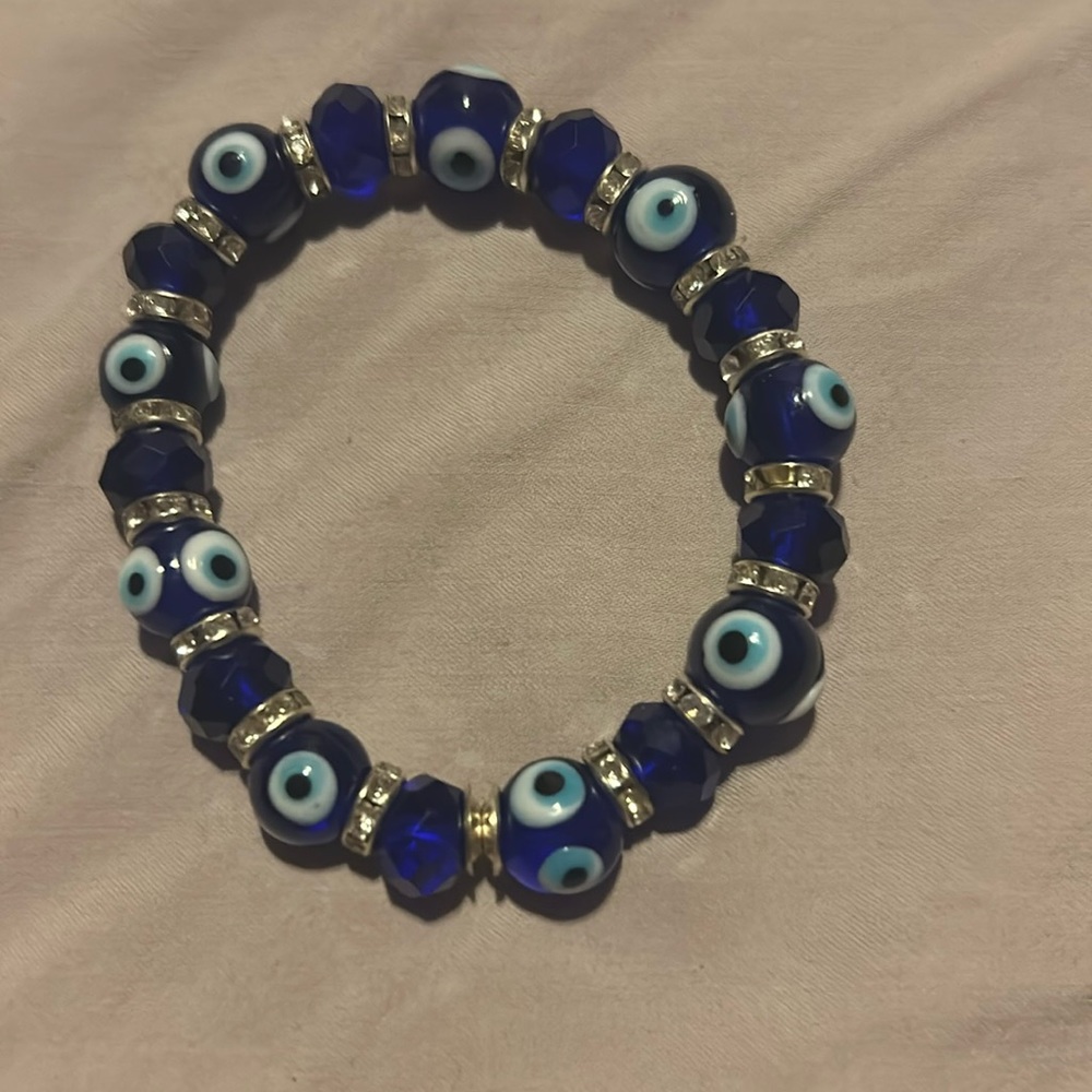 Crystal evil eye bracelet